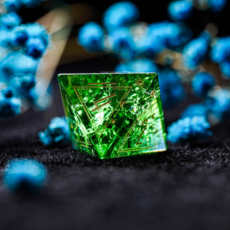 Set di dadi D & D in vetro ver - Board Game Logo recensione e prezzo