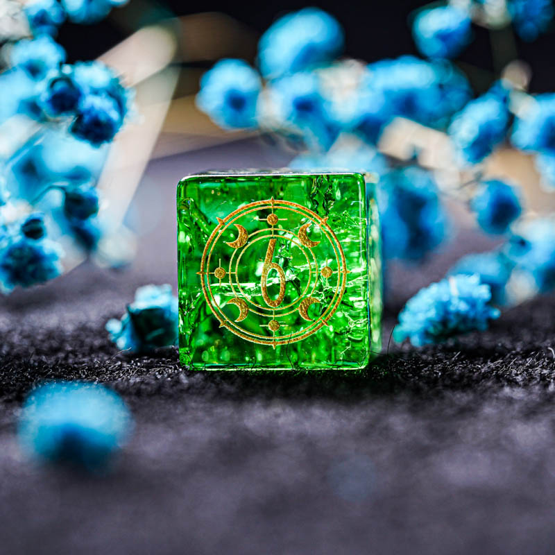 Set di dadi D & D in vetro ver - Board Game Logo recensione e prezzo