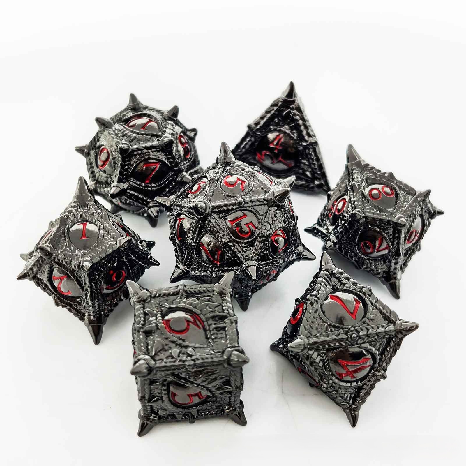 Set di Dadi Metallici Dungeon  - Dice Tower Wooden recensione e prezzo