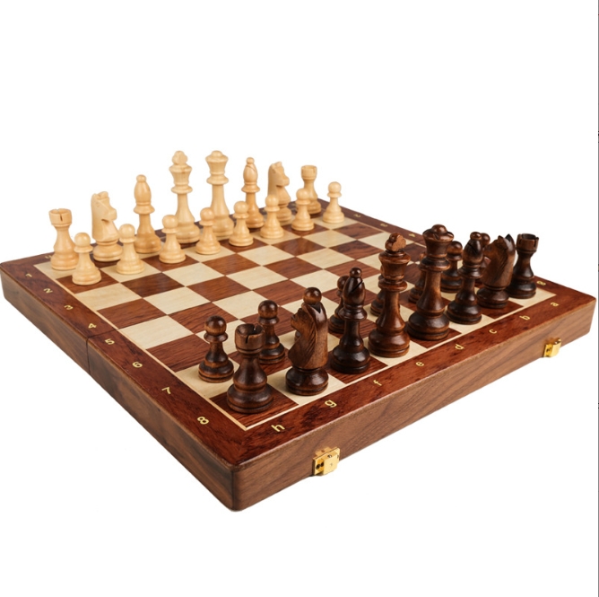 Scacchiera in legno 3 in 1 pie - Board Game Logo recensione e prezzo